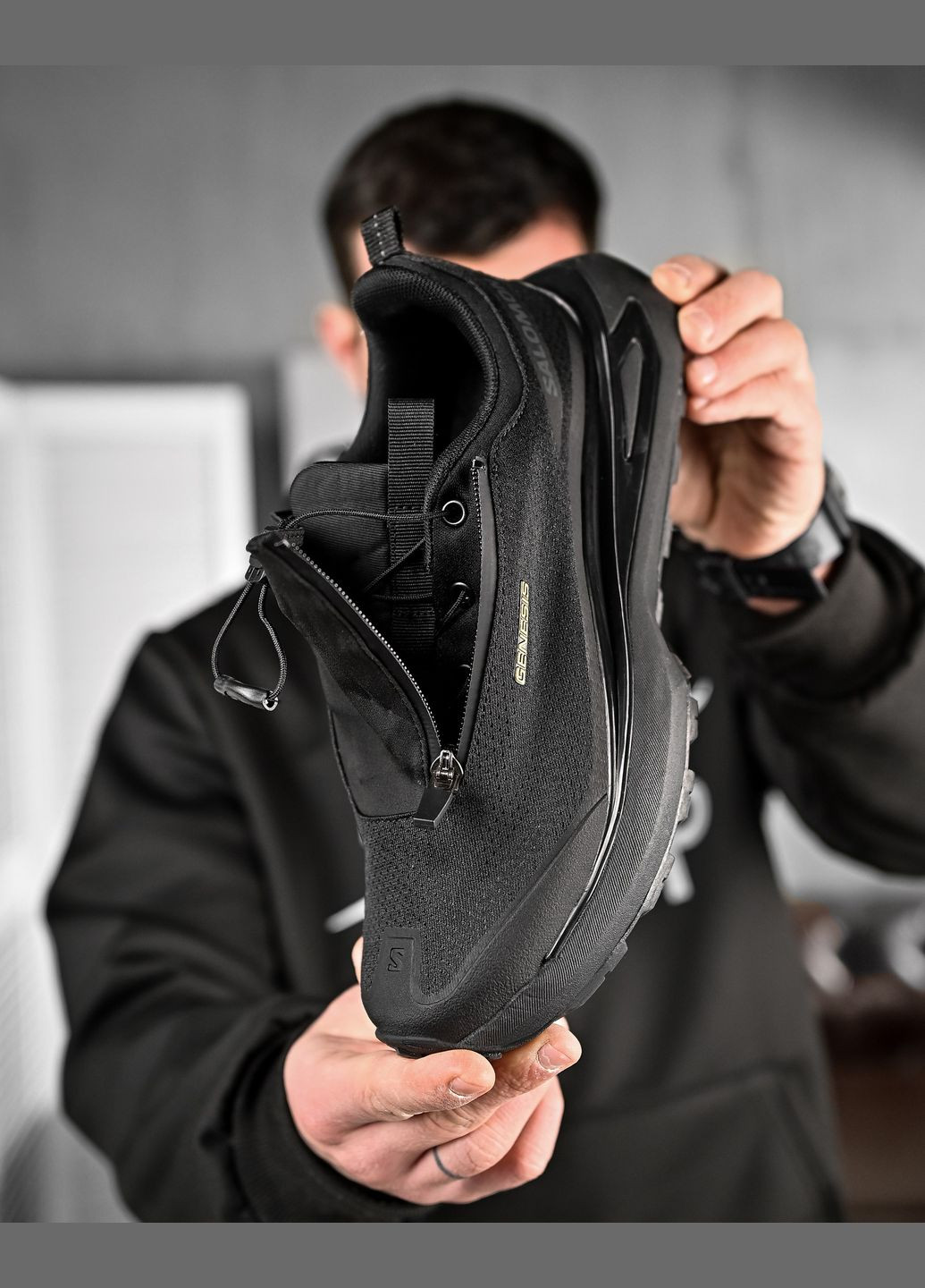 Черные летние стильные мужские кроссовки salomon черные Freedom