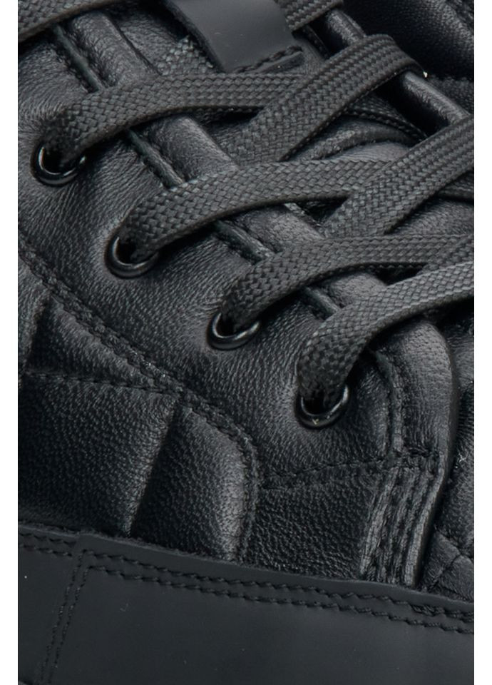 Черные зимние ботинки, цвет черный Estro