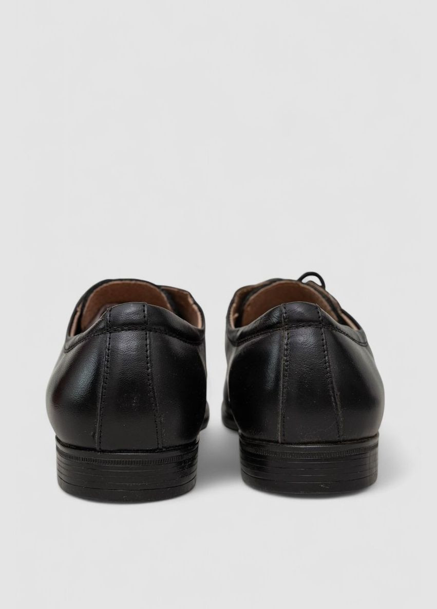 Черные туфли мужские с перфорацией,, KangFu