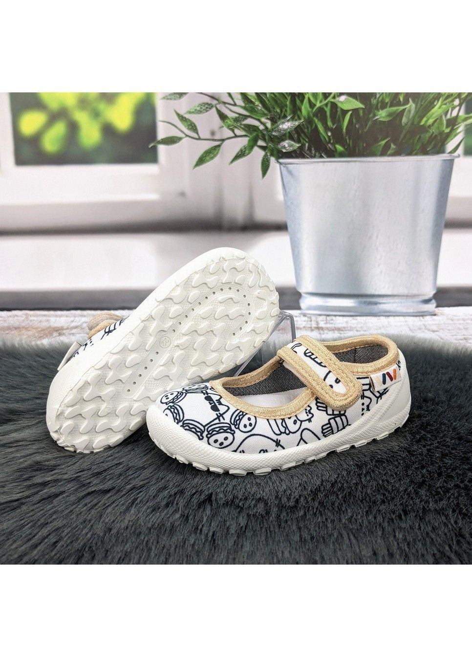 Белые тапочки детские для девочки Weestep