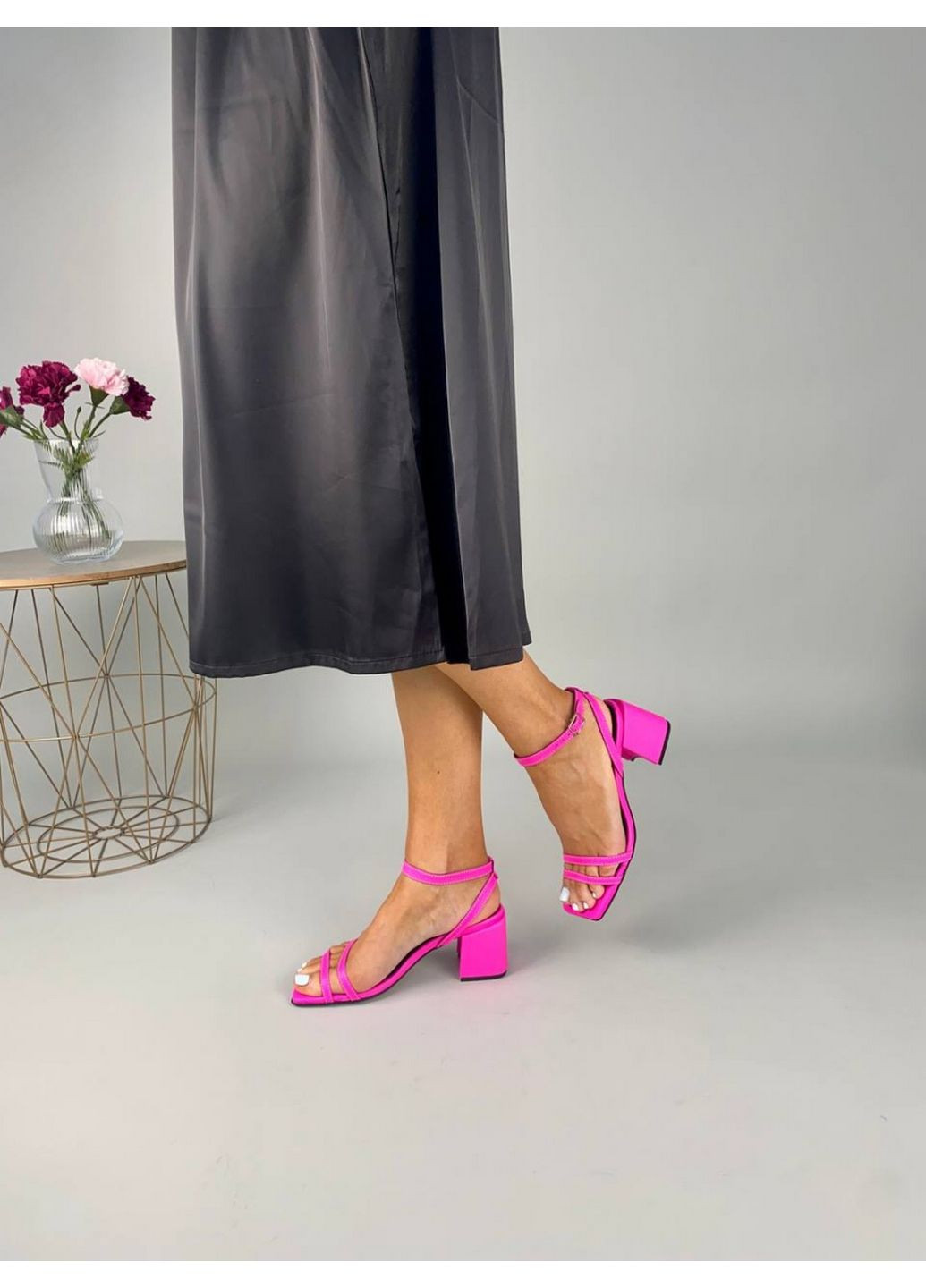 Фуксия кожаные женские босоножки (9401-4) VZUTIK