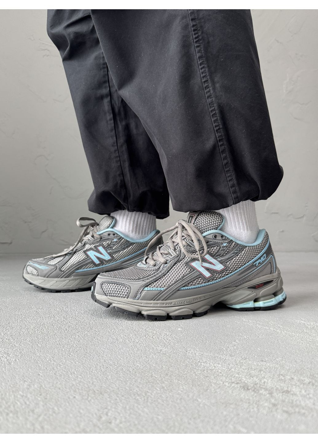 Серые демисезонные кроссовки мужские new balance 740 grey / blue нью беланс 740 No Brand