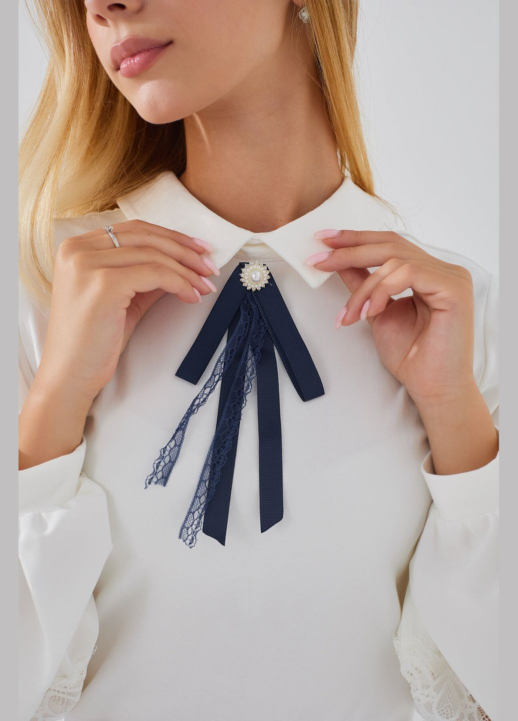 Белая блузка Vio Faloni демисезонная