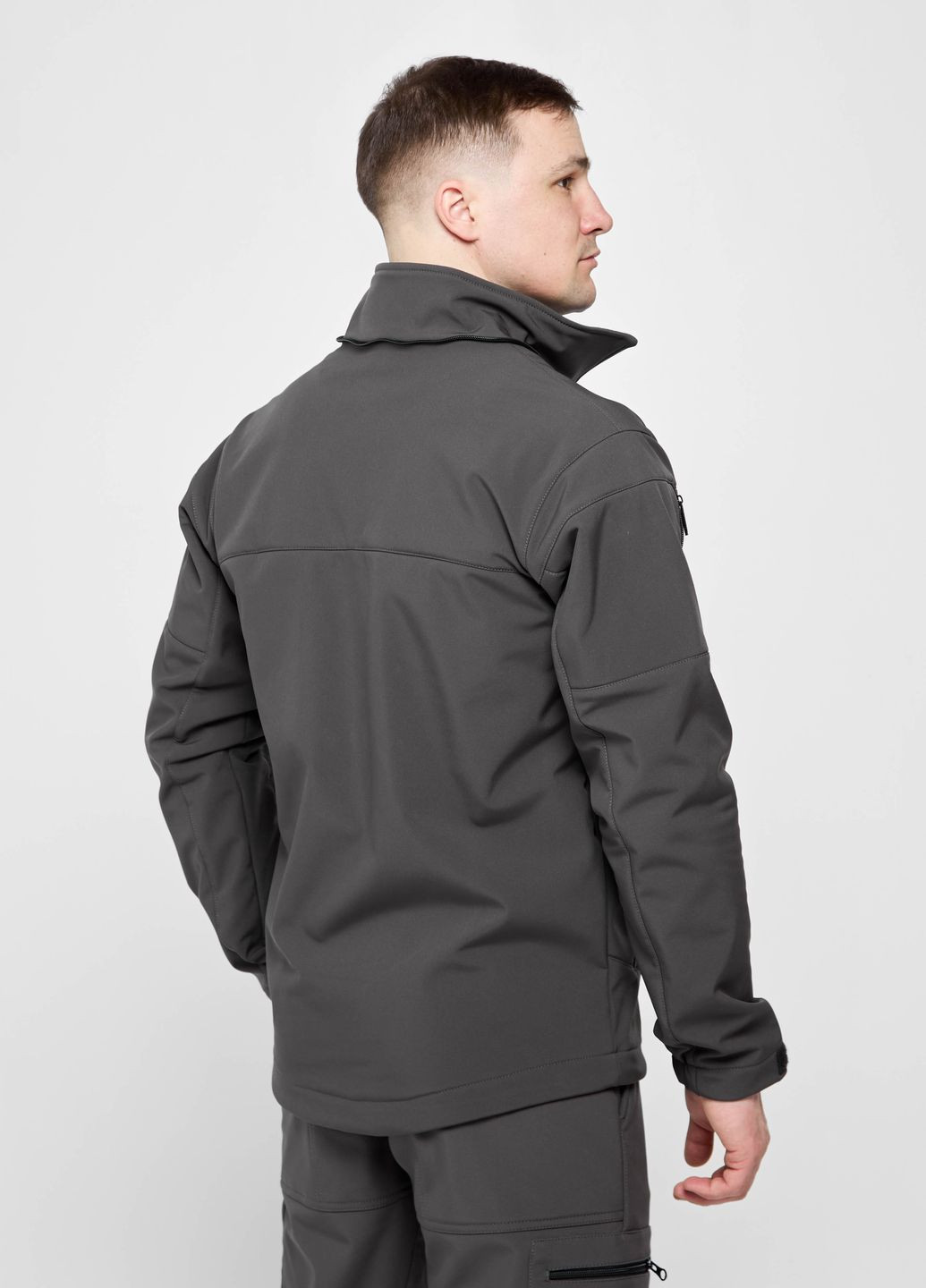 Темно-серая демисезонная куртка мужская демисезонная темно-серый UKM Softstorm