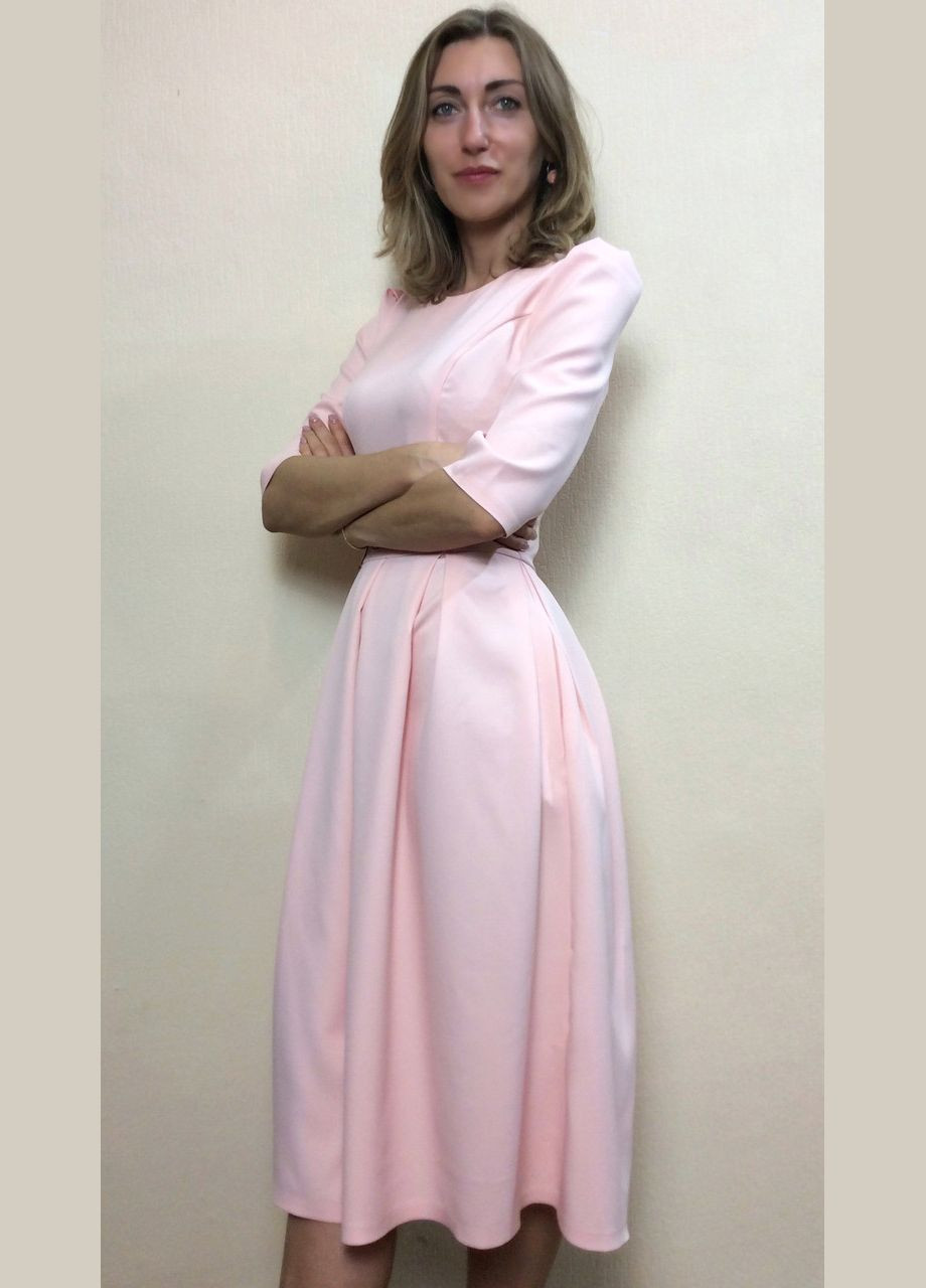 Персиковое кэжуал платье офисное персиковое с карманами п217 2 Льва