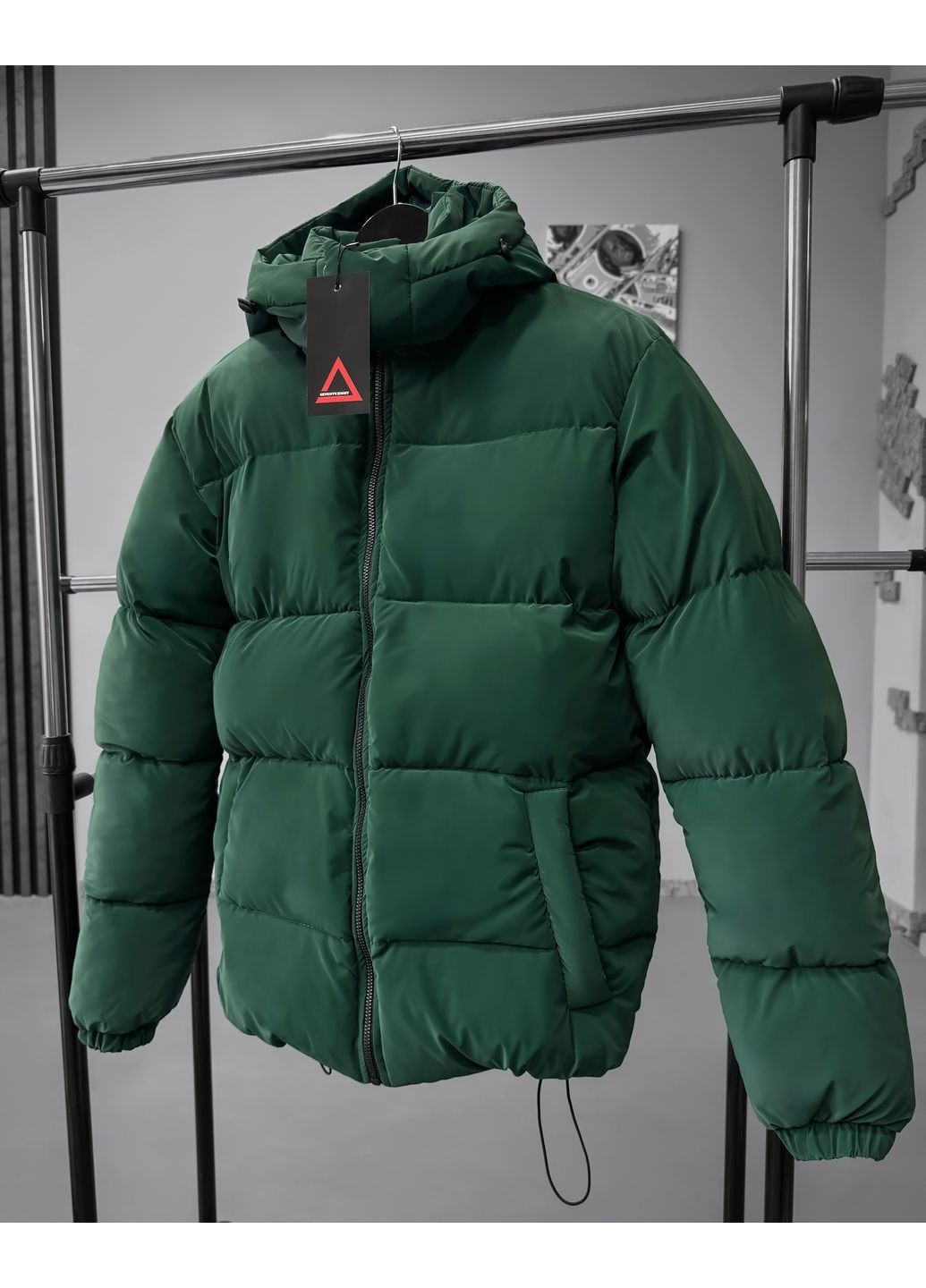 Изумрудная зимняя куртка из бархатной плащевки Seventy.Eight