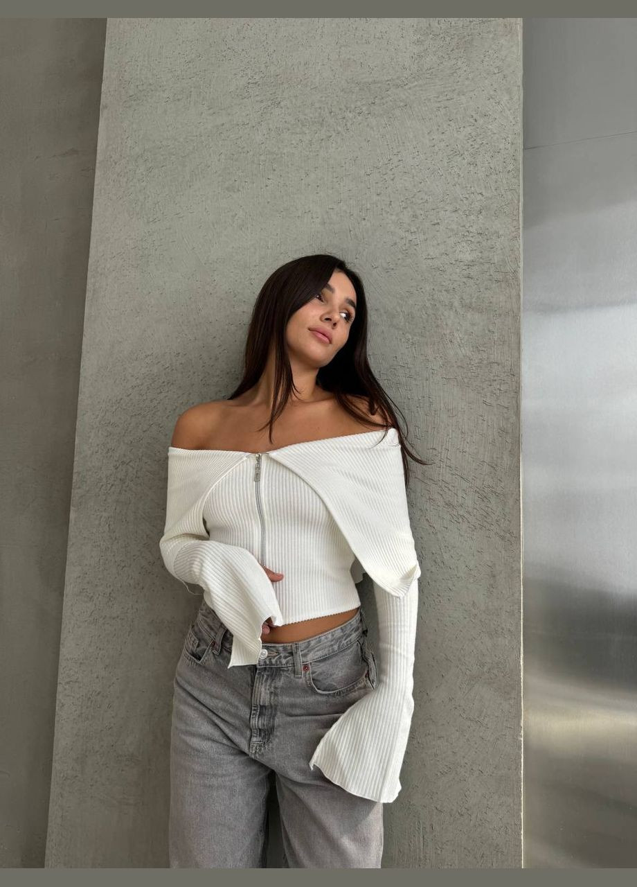 Кофтинка з відкритими плечима Adelante (316067554)