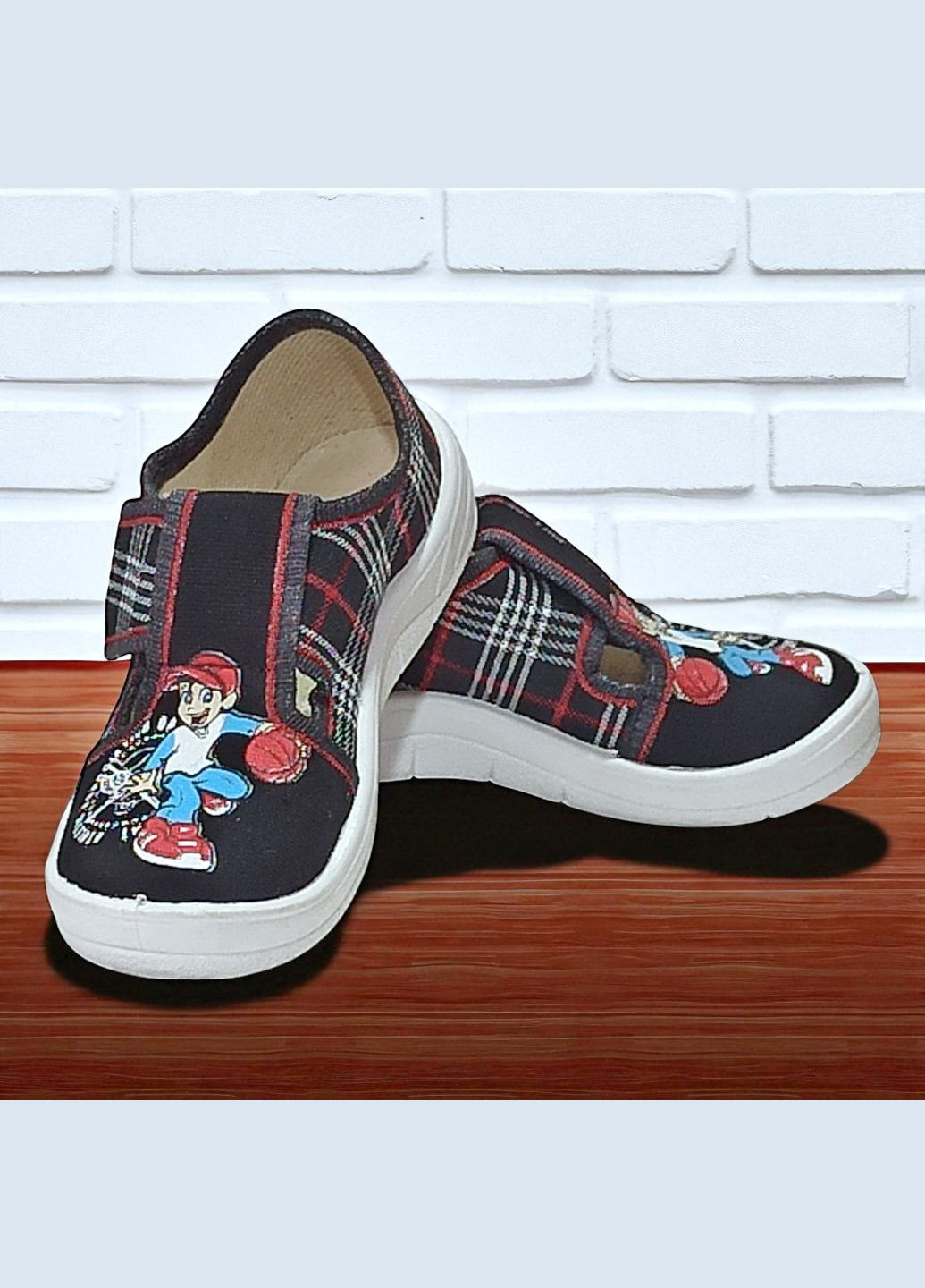 Ортопедичні тапочки капчики на липучці для хлопчика змінне взуття в садочок Waldi (342716029)