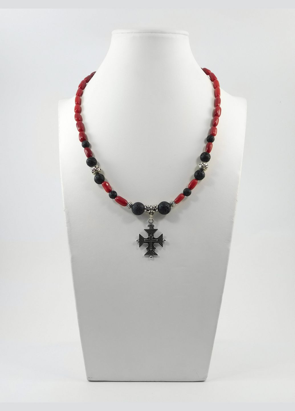 Эксклюзивные бусы "Красное и черное" Лава, Коралл рис Fursa fashion (322313525)