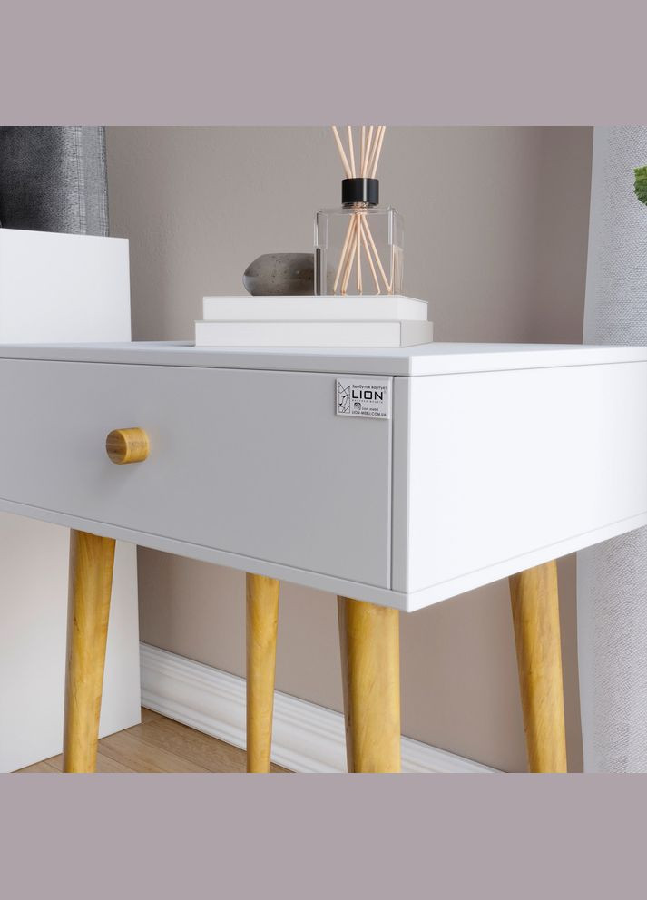 Тумба приліжкова Хьюге-4 Німфея Альба (-041001) Lion (317271117)