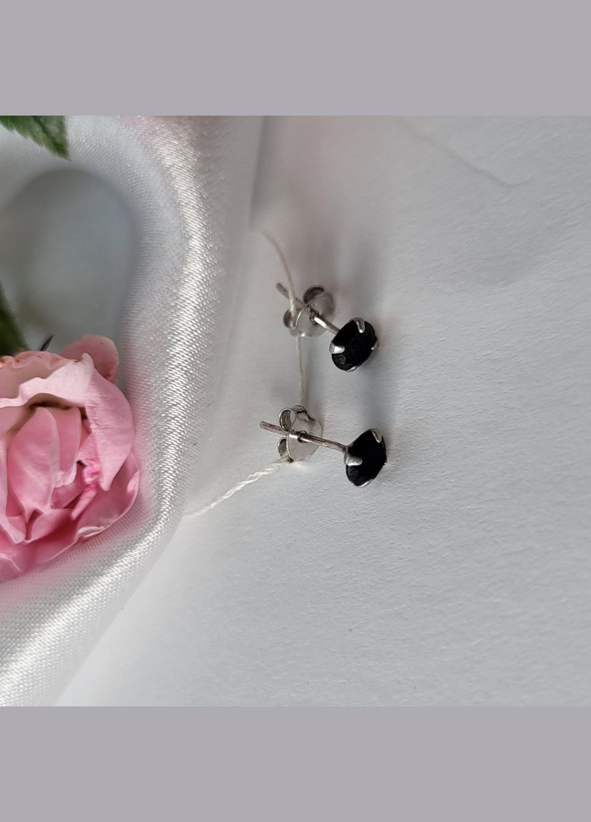 Серебряные гвоздики пусеты на фиксаторах с Черным камнем 5 мм серебро 925 пробы Родированное с2фо/606 0.60г No Brand (306741810)