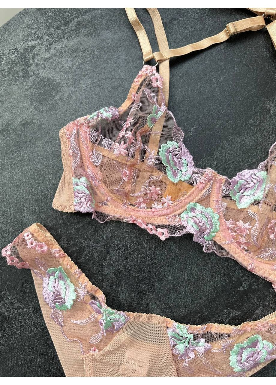 Бежевий балконет комплект жіночої білизни | захоплення, бежевий мереживний Vital-Textile з кісточками поліестер, еластан