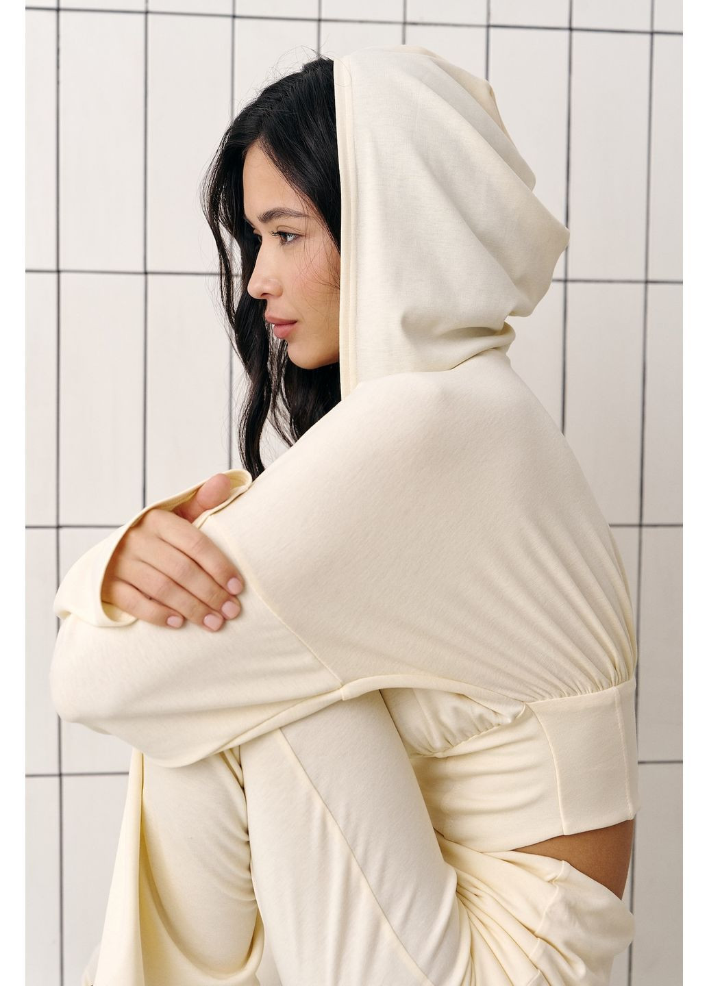 с желтым капюшоном. Queenfluence (365434967)