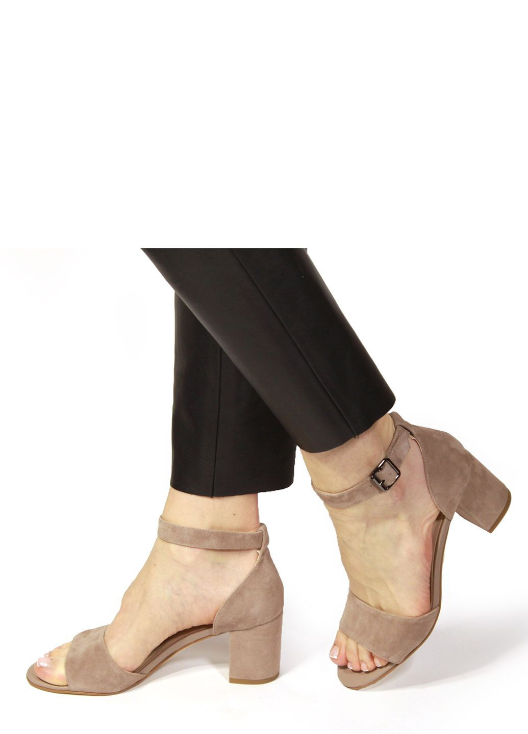 Бежевые босоножки It-Girl с ремешком