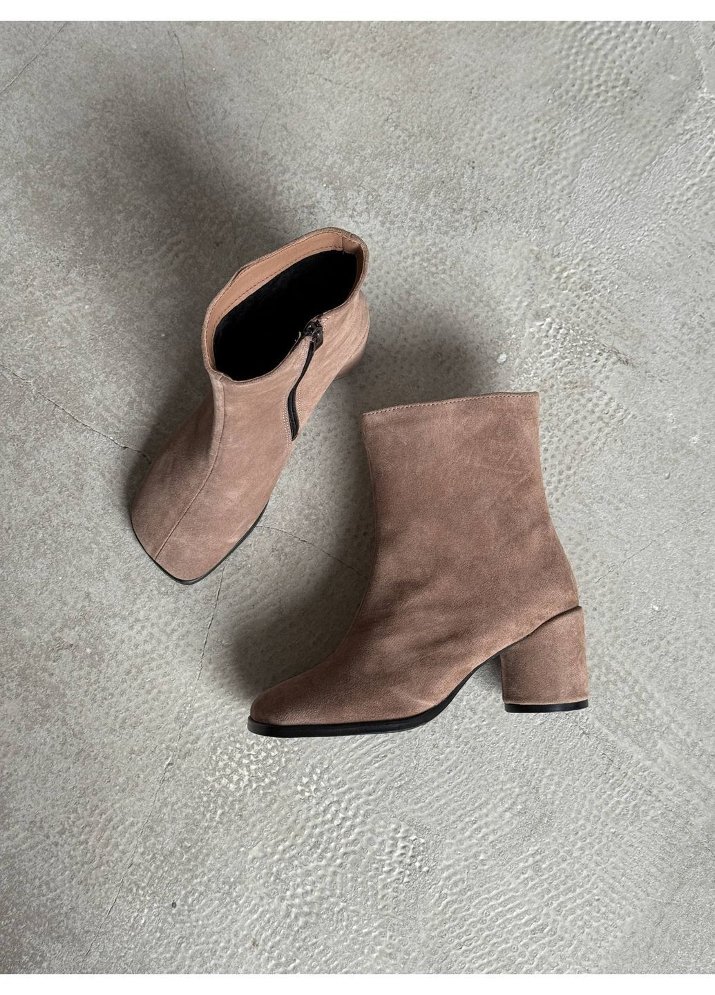 Бежеві демісезонна стильні жіночі ботильйони No Brand