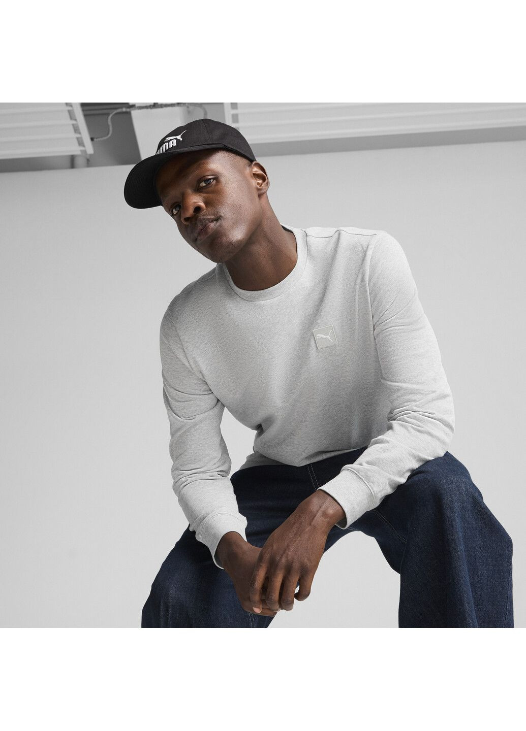 Сіра демісезонна світшот essentials elevated crew men Puma