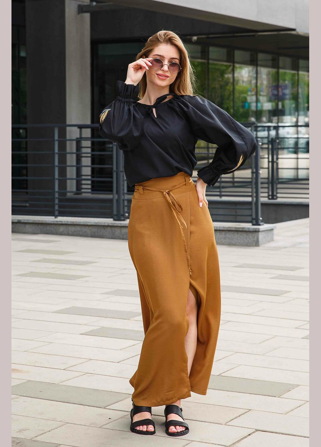 Жіноча спідниця прилеглого силуету із запахом та паском (Петра-максі СП03) RiMari (364462349)