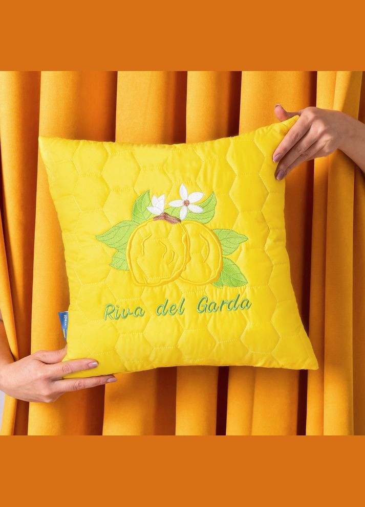 Подушка декоративна 40х40 Лимони з вишивкою антиалергенна жовта IDEIA (317950339)