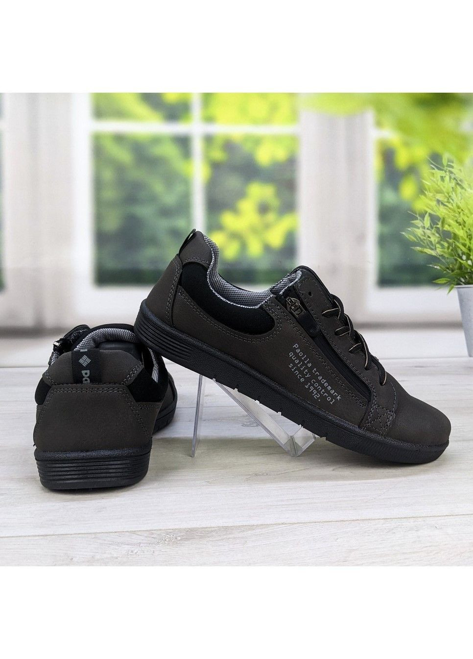 Коричневые демисезонные кроссовки мужские демисезонные эко-кожа Paolla