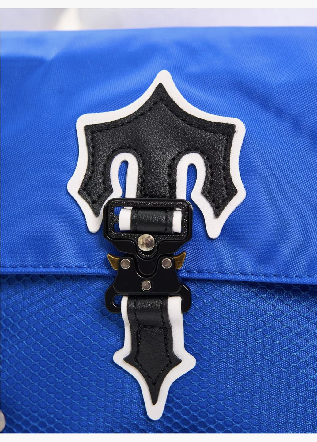 Сумка- через плече квадратної форми, синього кольору. No Brand Мессенджер (322871747)