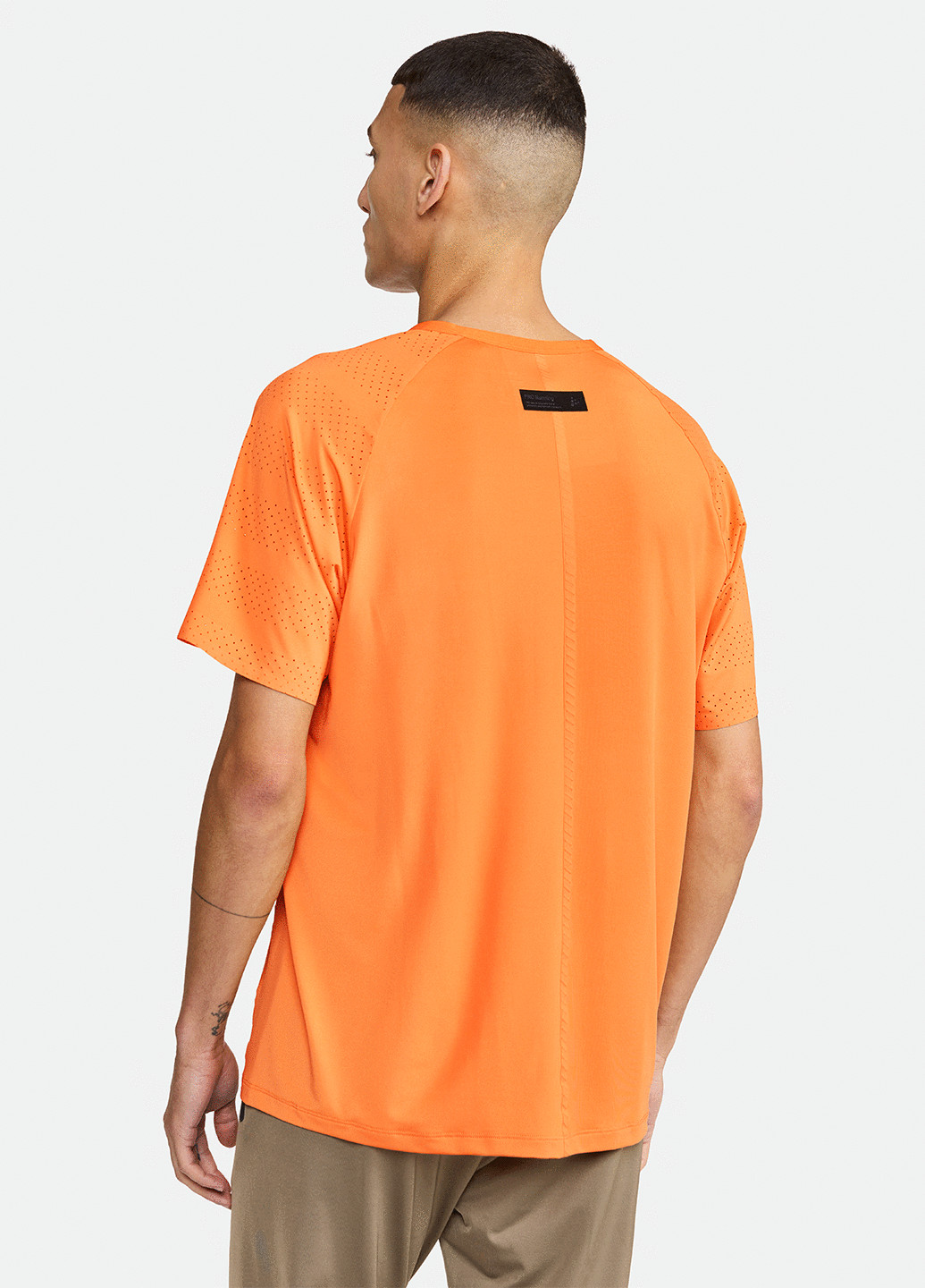 Светло-оранжевая мужская футболка Craft PRO Hypervent Tee 2