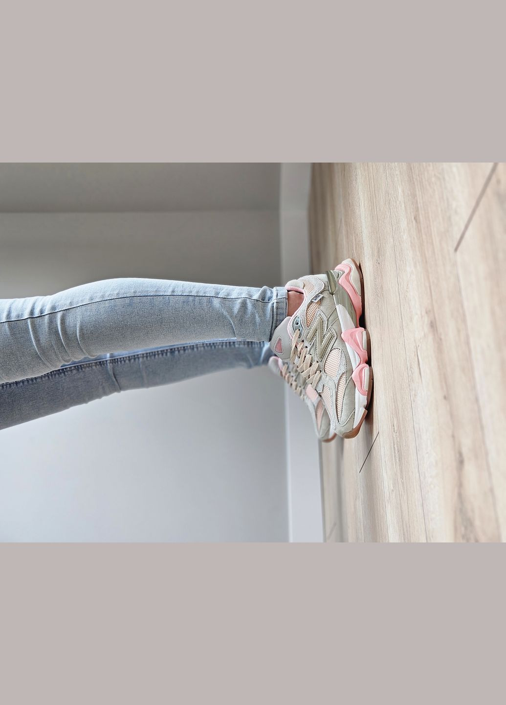 Кроссовки женские New Balance 9060 grey pink \ Нью Беланс 9060 серые розовые No Brand серые демисезоны (302002699)