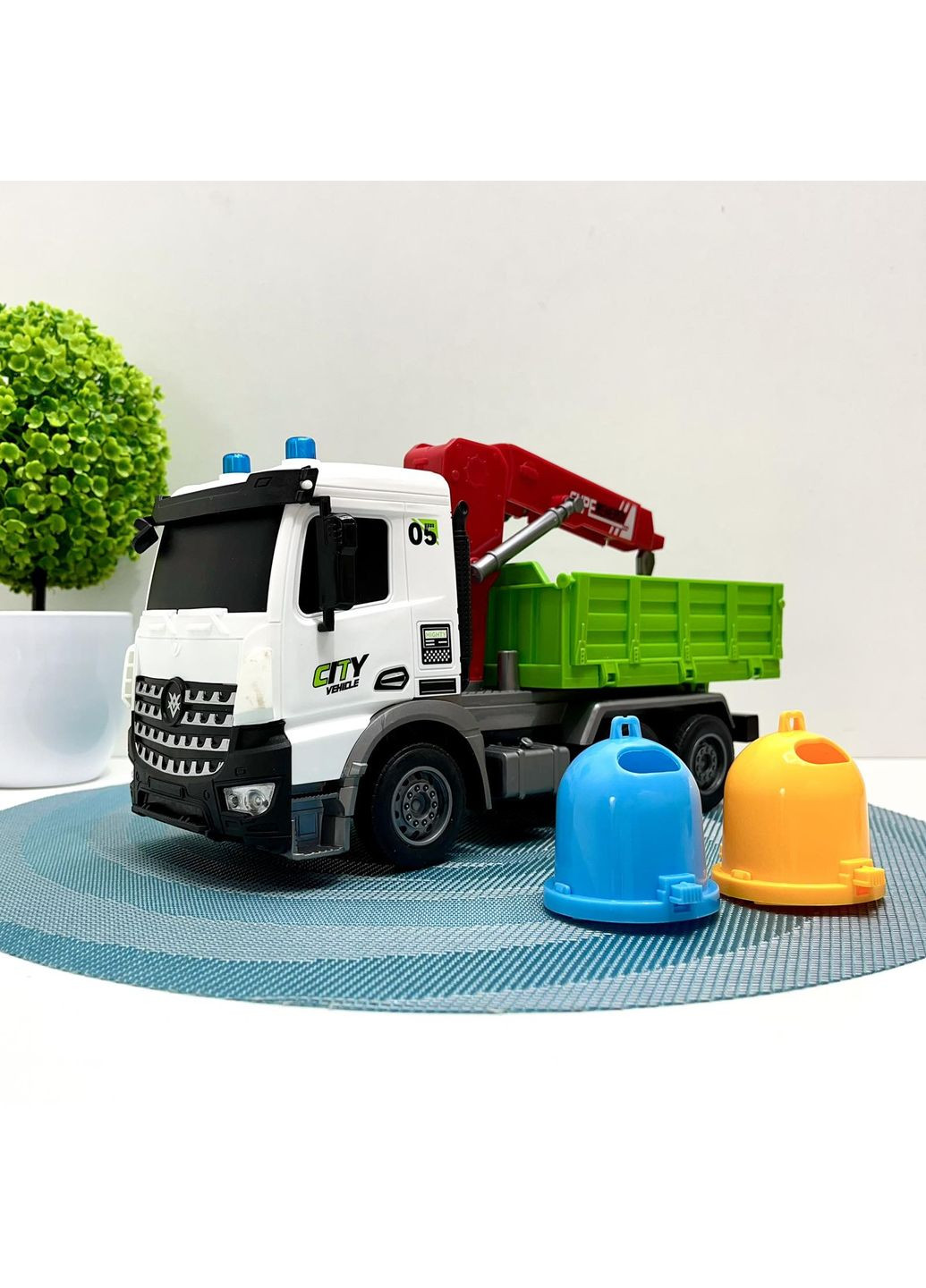 Машина сміттєвоз на радіокеруванні світлові ефекти 29 см Зелена вид 2 (YJ-117-1-2) No Brand (353493045)