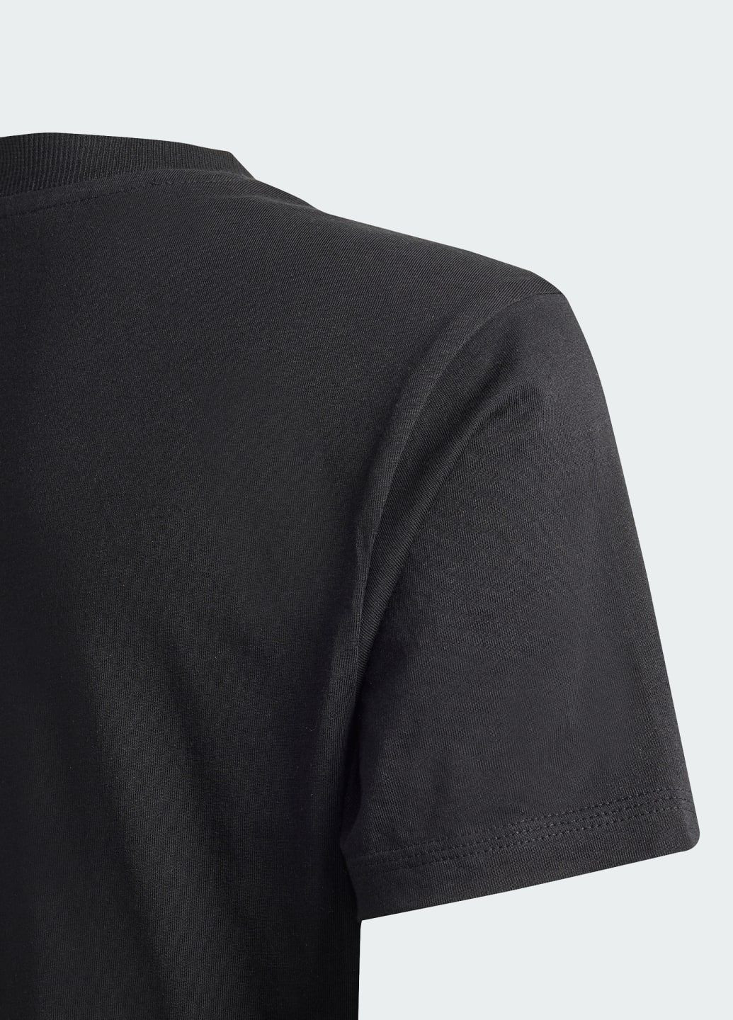 Черная демисезонная футболка mercedes - amg petronas formula one team graphic adidas