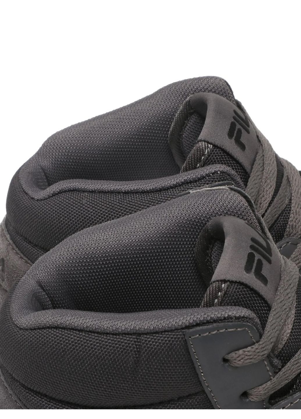 Сірі кросівки Fila