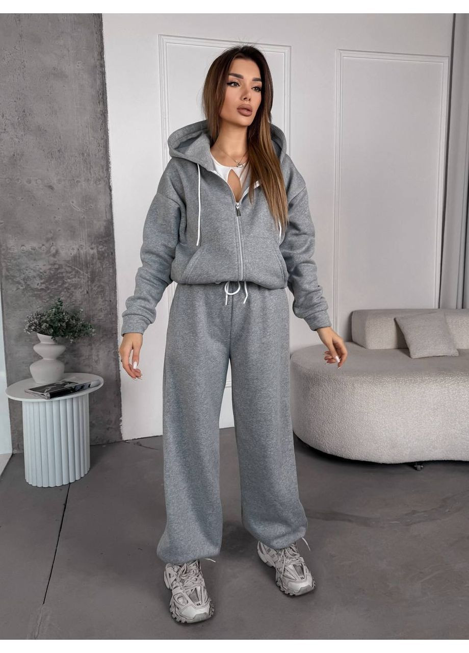 Трендовий теплий костюм на флісі No Brand (366391894)