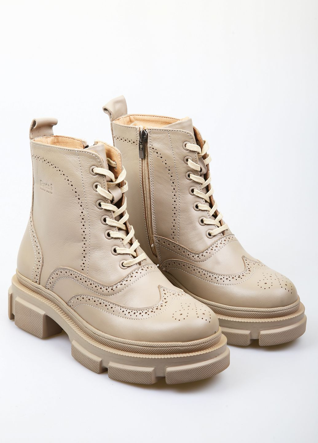 Осенние ботинки Broni