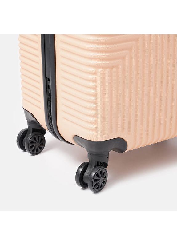 Валіза середня 4 колеса T1Bowtie21pudra-L Ricco Grande (365727545)