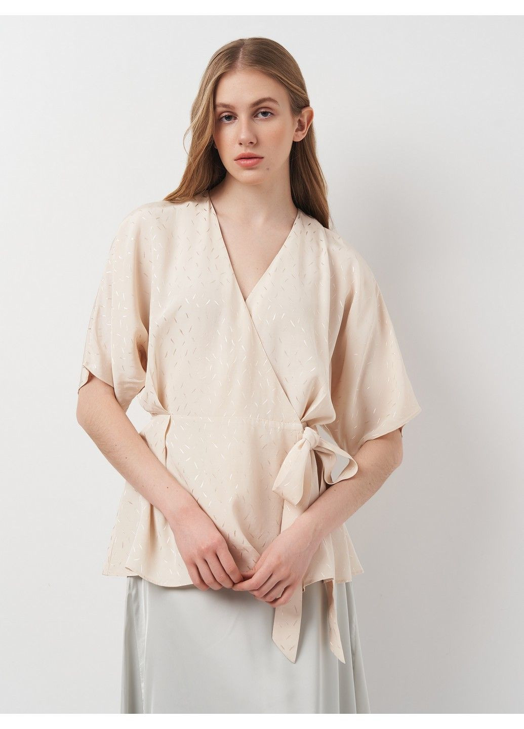 Бежева блуза H&M