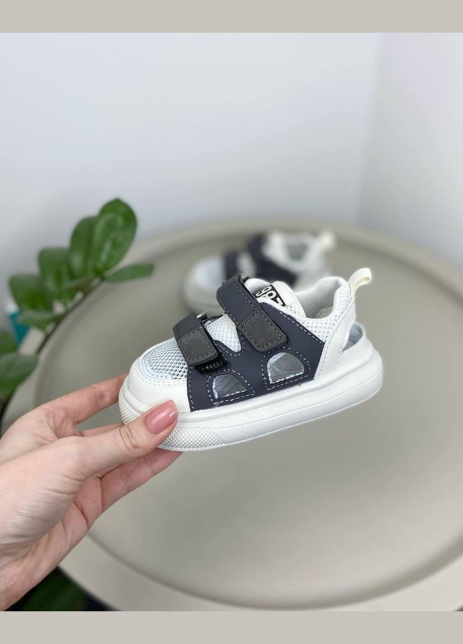 Дитячі босоніжки білі 944 No Brand (324796273)