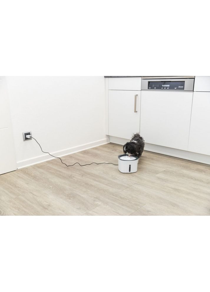 Напувалкафонтан Flower, 2 л, 18,5х13х18,5 см Trixie (292114475)