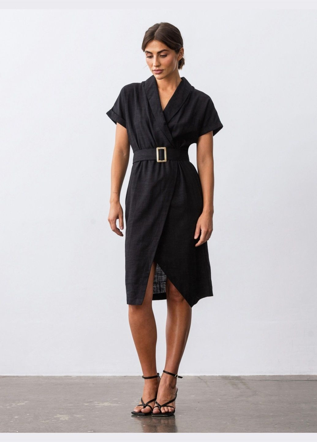 Черное кэжуал чёрное платье с запахом и поясом Dressa однотонное