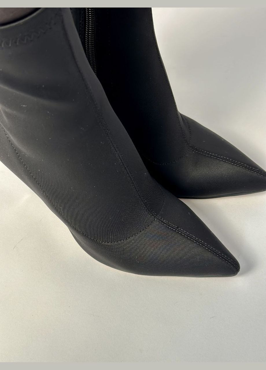 Черные демисезонная эффектные женские ботильйоны No Brand