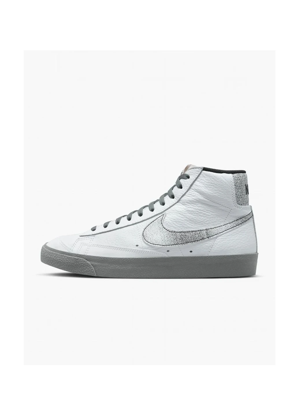 Білі кросівки чоловічі blazer mid 77 dv7194-100 Nike