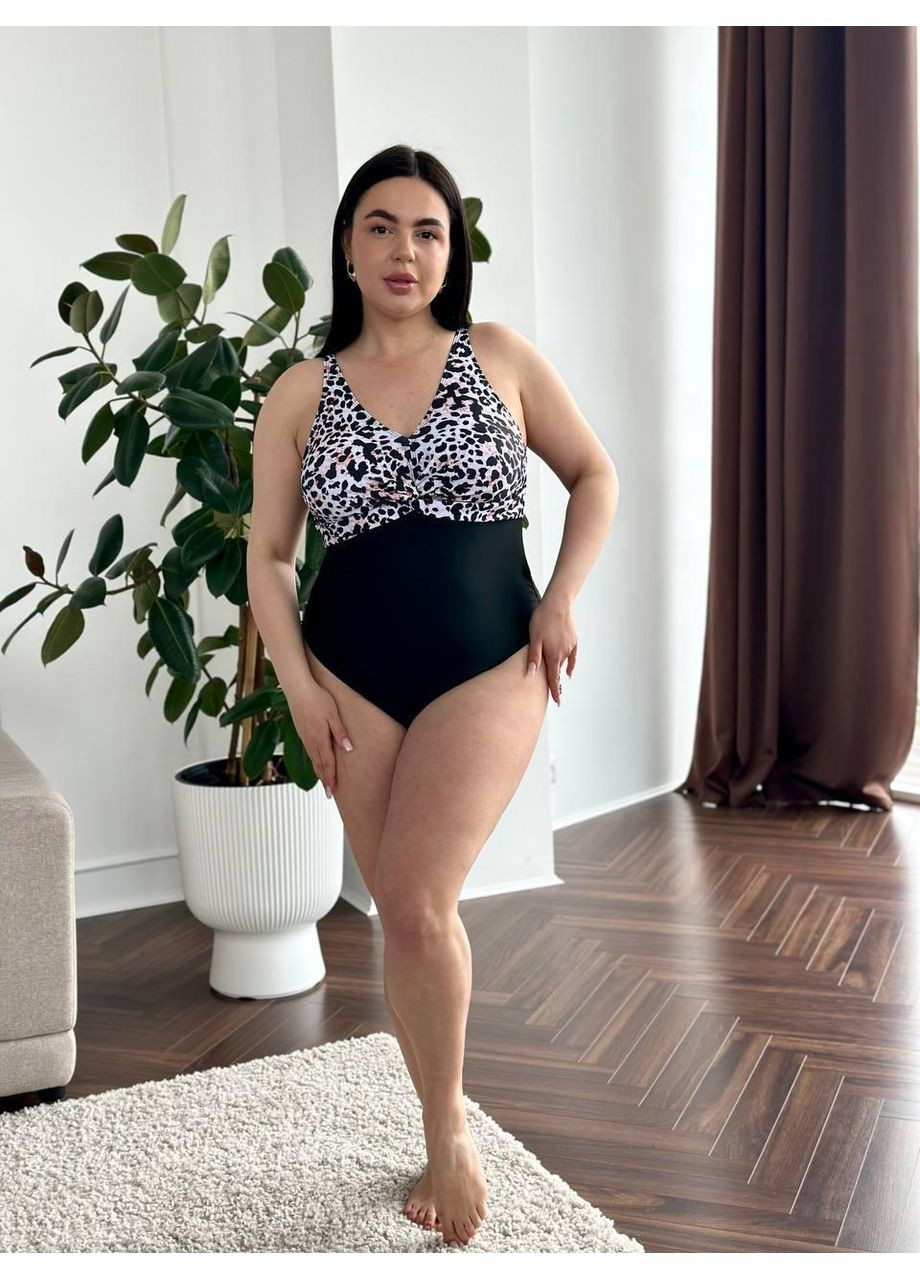 Чорний літній жіночий суцільний купальник плюс сайз леопардовий верх низ / жіночий купальник великих розмірів леопард пудровий чорний No Brand