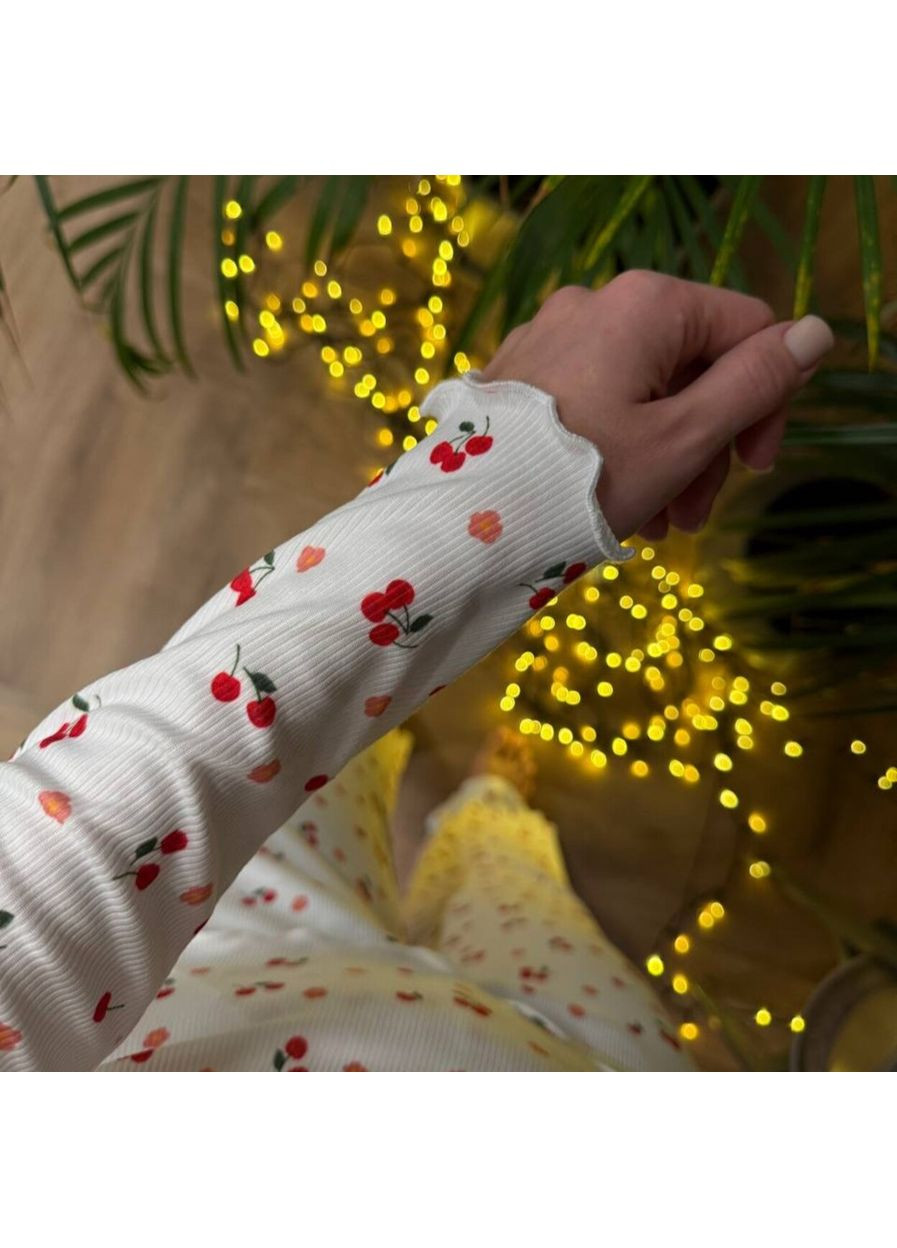 Бордова піжама (кофта+штани) жіноча тепла рібана біла вишеньки червоні ananaskо pja7 Ananasko