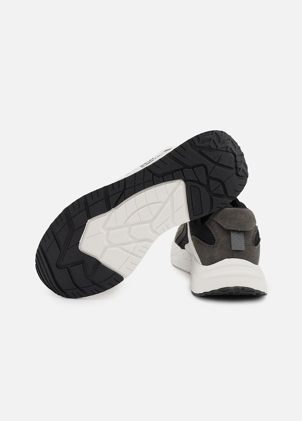 Черные демисезонные кроссовки мужские цвет черный cb-00264051 Yuki