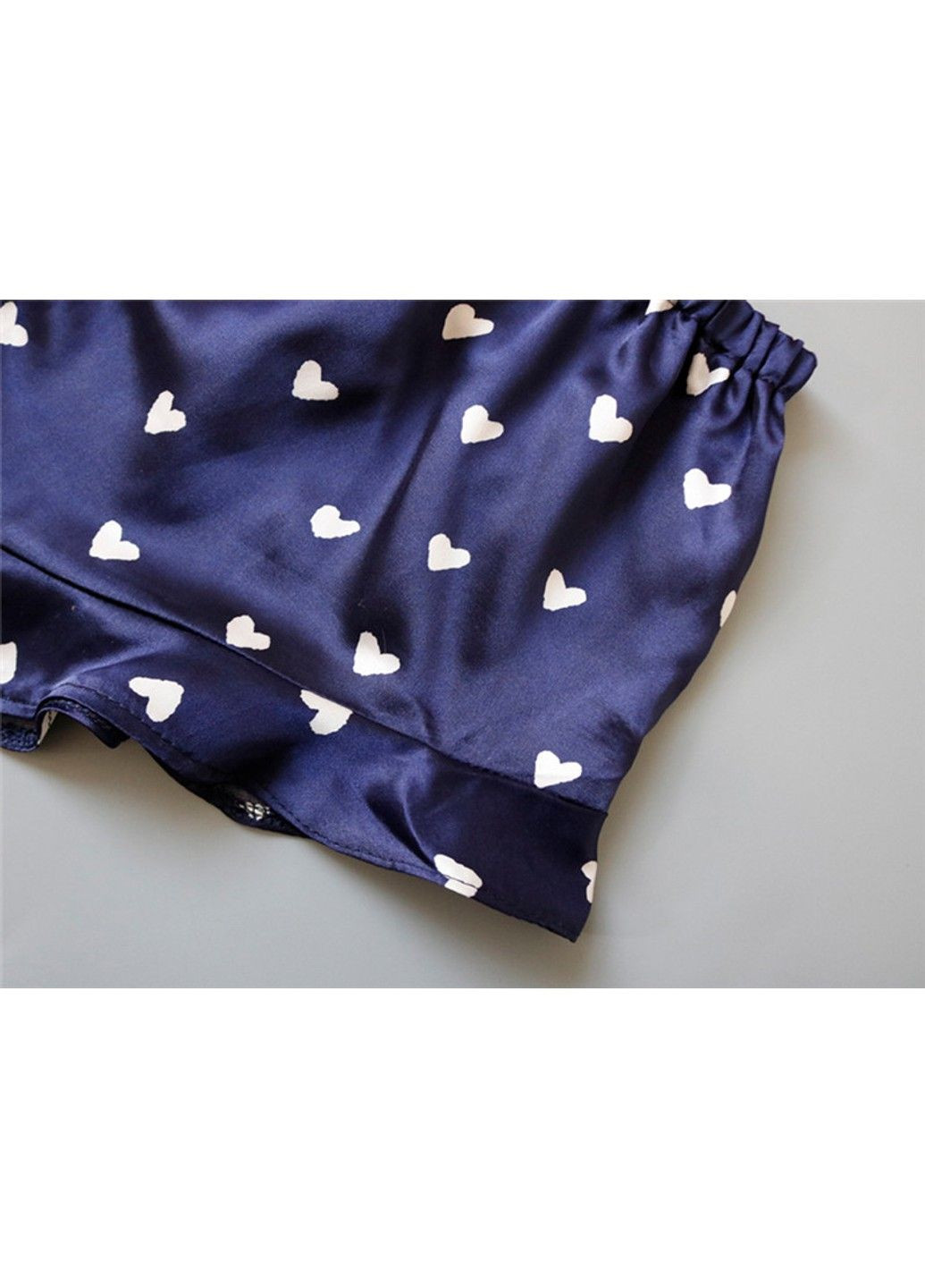 Темно-синя всесезон жіноча піжама love атласна: топ та шорти синя топ + шорти No Brand