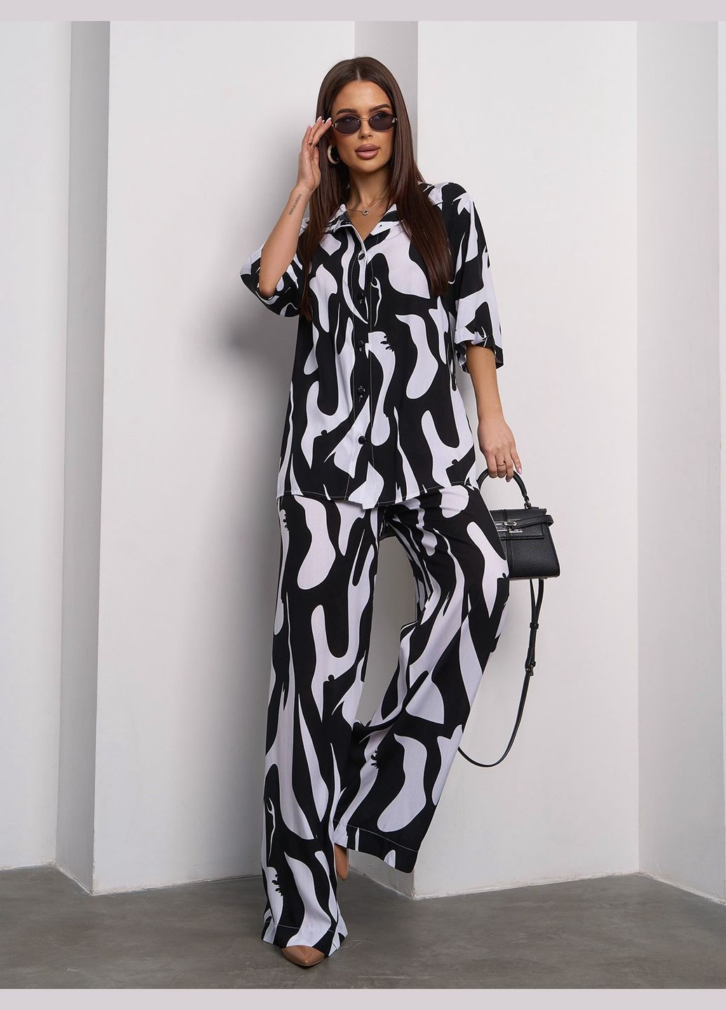 Хлопковый брючный костюм с рубашкой No Brand (328646889)