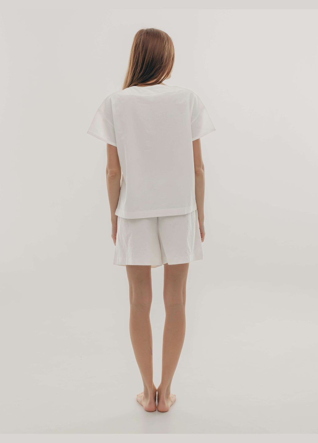 Біла піжама жіноча з шортами creme xl Leglo