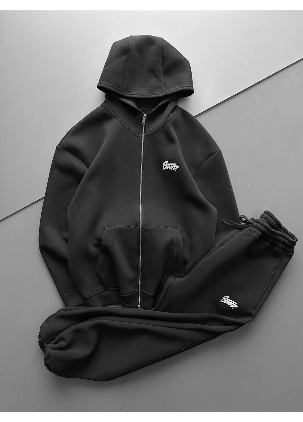 Стильний чоловічий спортивний костюм зимній графітовий No Brand (366439824)