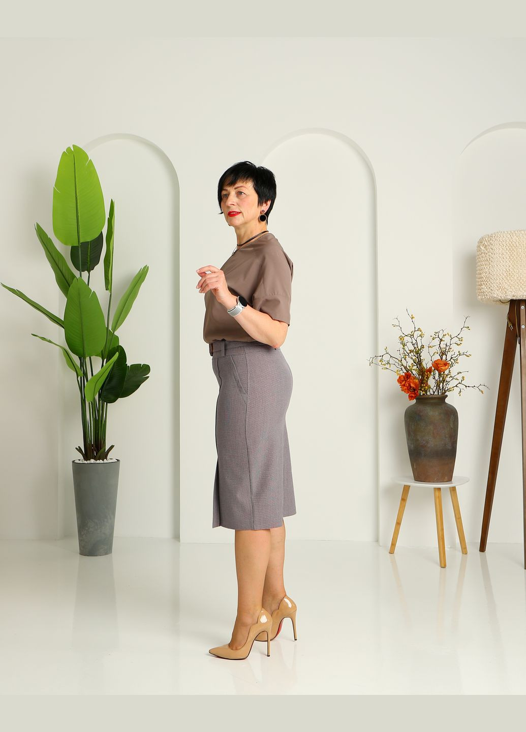 Серая офисная классическая юбка карандаш 432бб1 серо-красная No Brand карандаш