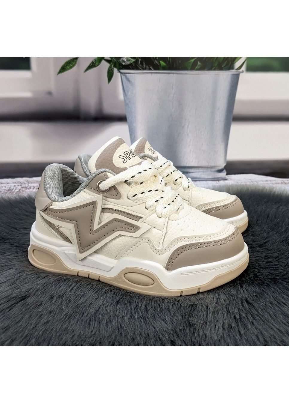 Бежевые демисезонные кроссовки детские для девочки Jong Golf