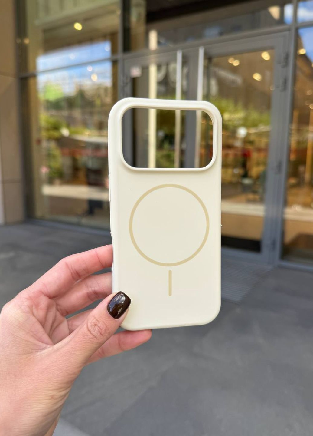 Чехол силиконовый с MagSafe для iPhone 17 Pro Max Antique White / чехол айфон 17 про макс золотой магсейф No Brand (364238289)