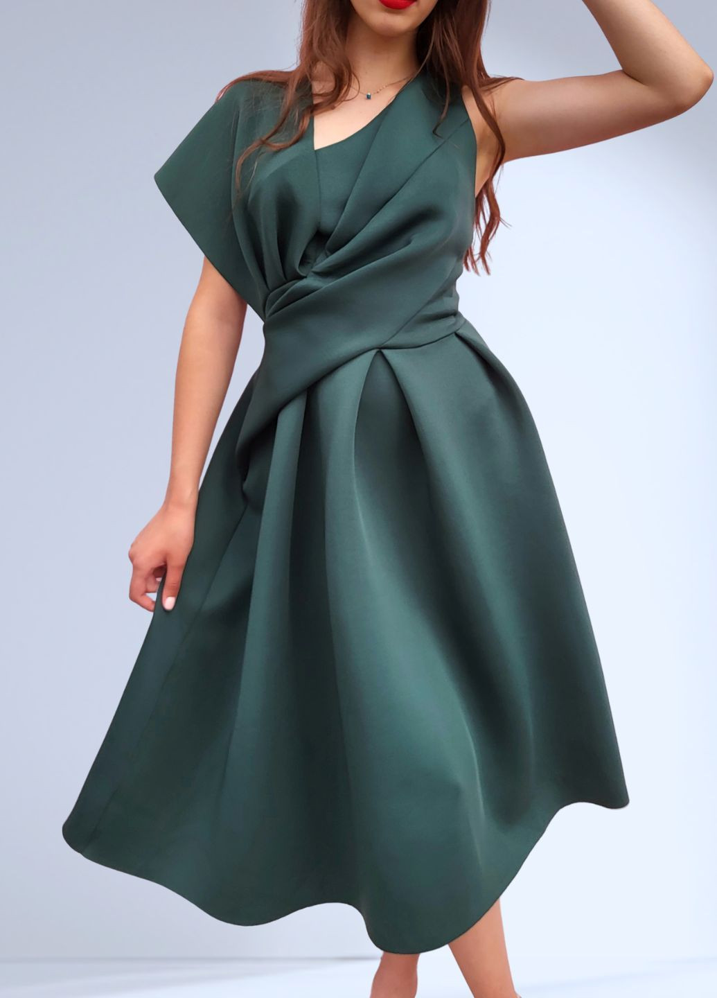 Зеленое вечернее платье женское на одно плече однотонное а-силуэт Asos однотонное