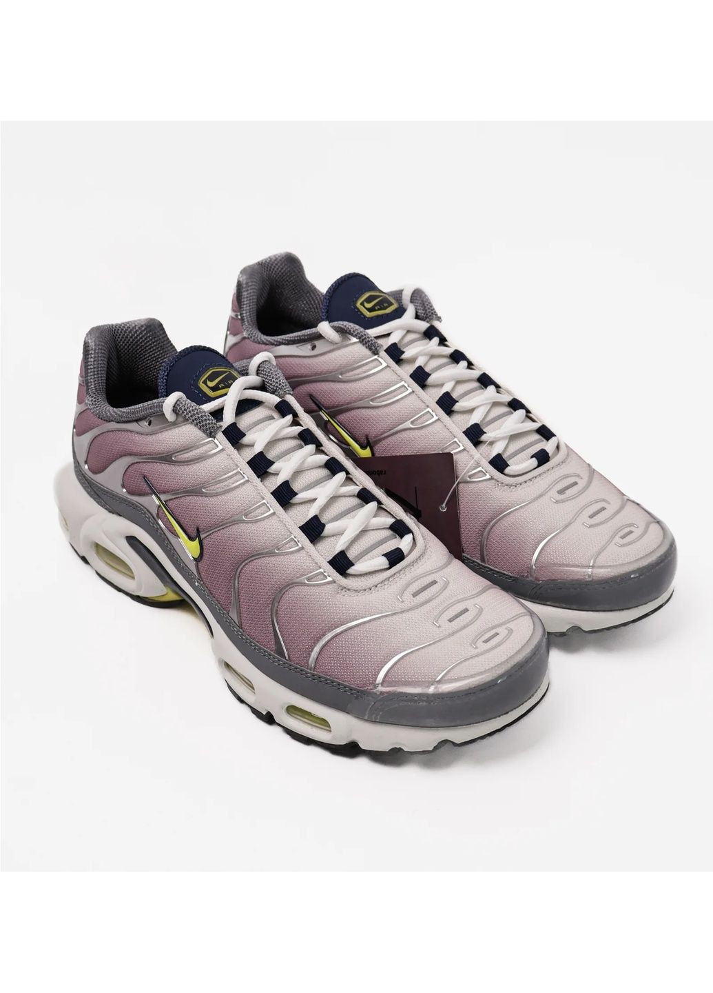 Кросівки жіночі Air Max Plus Violet Dust Womens Lifestyle Shoe Violet/White Nike білі (364837241)